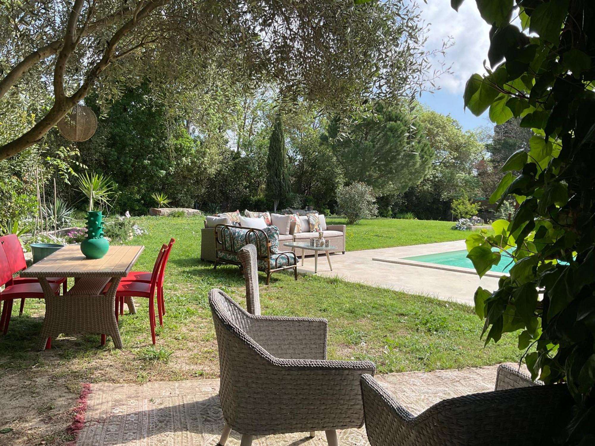 Le Jardin De Lacoste Narbonne Eksteriør billede